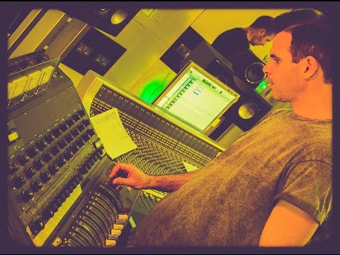 Clint Murphy Piano Microphone Comparison