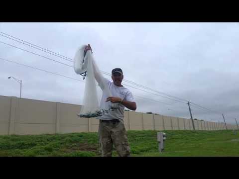 Dry 7 foot right one-handed Tim Wade cast net toss