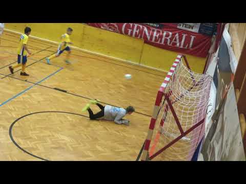 U 12 FC Großhöflein gegen U 12 First Vienna FC 1984 1 : 3