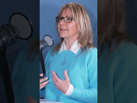 Radio Maine: The Power of Artistic Vulnerability: Annie Darling