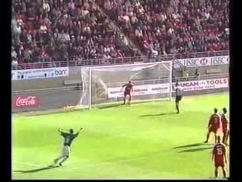 Leyton Orient 2, Rochdale 1, 30/8/04