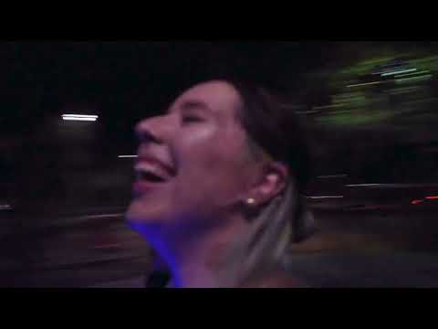 Girls Ganjah Have Fun- Medios l