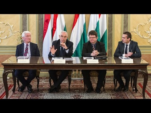 Balog Zoltán:A gólyatáborokban történt erőszakos...