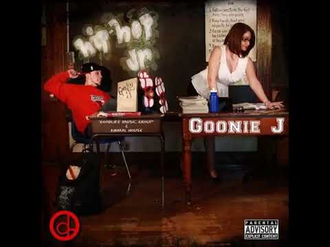 Goonie J Feat. Reap - Sky Dive