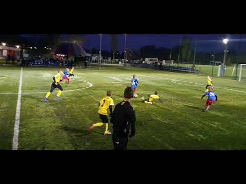 4Q MARCOVIA MARKI 09 - BARCA ACADEMY WARSZAWA 09 wynik 2-2