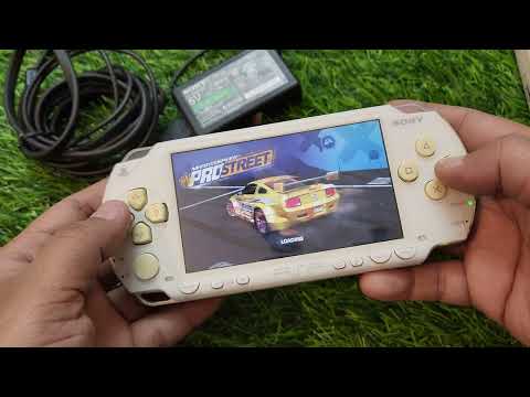Sony PSP 1000 White PSP Phat retro portable game console