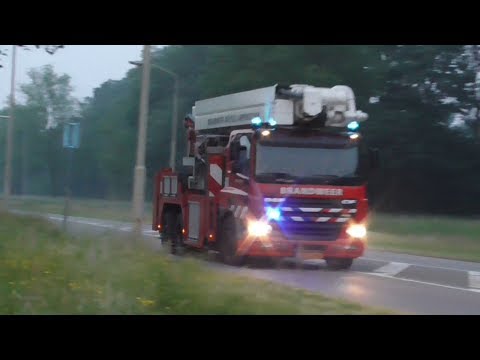 P1 Brandweer delfzijl naar een woningbrand Holwierde