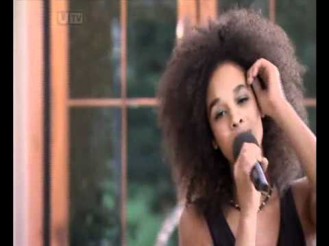 Keri Arrindell - Wake Me Up [X Factor Judges House 02.10.10]