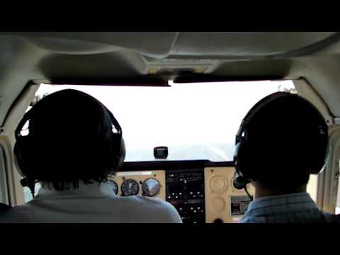 C172 Landing at KCMA