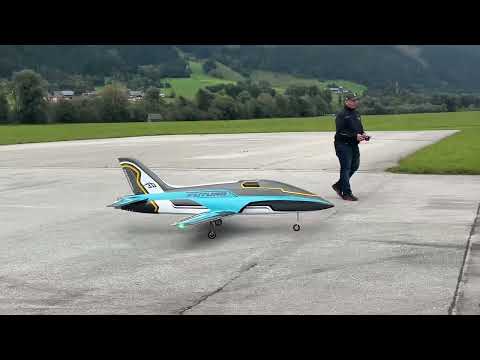 Nitro Days Niederöblarn 2022, Tomahawk Futura 2,5m 3D geflogen von Marc Petrak