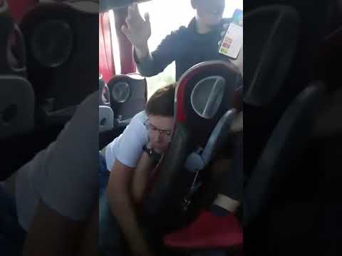 Lamus dostaje po pysku #2