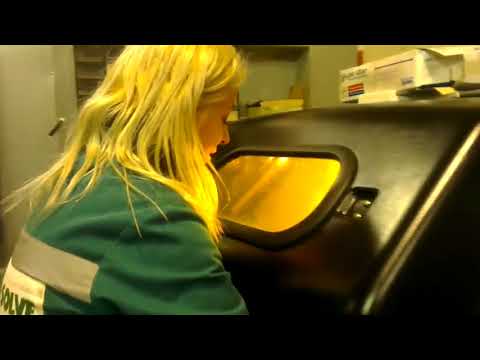 Reinigung von teuren CNC-Filtern mit einem Torrent 500 Teilereiniger – bedeutsame Ersparnis!