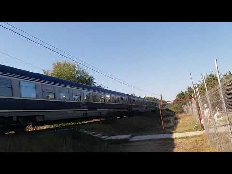 GM 1060 cu trenul IR1992 Timisoara Nord - Mangalia se apropie de Neptun hc data 19.08.2019
