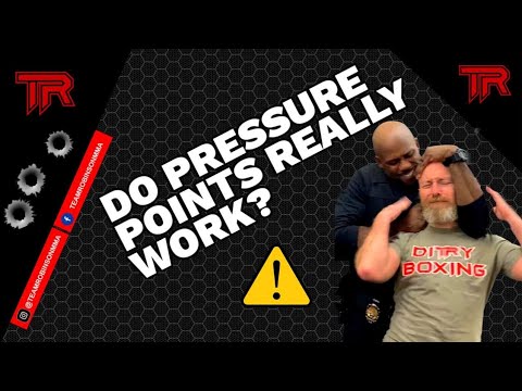 Testing pressure points on Icy Mike from Hard2hurt @teamrobinsonmma