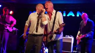 Brilleaux featuring Steve Walwyn - Standing at the Crossroads