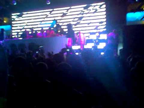 SEBASTIAN INGROSSO, AN21 & MAX VANGELI @ USHUAÏA (3/8/2011)