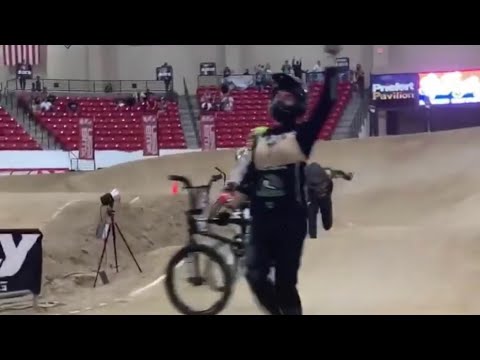 download lagu mp3 mp4 Viking Bra, download lagu Viking Bra gratis, unduh video klip Viking Bra