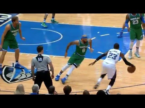 Ben McLemore Crosses Up Deron Williams