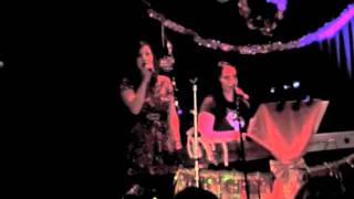 The First Noel/Mary Mary