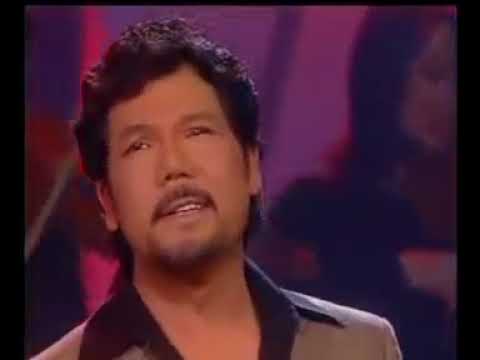 Thể hiện bởi Vũ Khanh