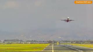 Airport Malaga Runway 12 at 11.02 Uhr - TOUCH & GO for Wizz Air (Airbus A320-232) from Katowice