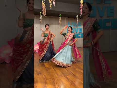 maiya yashoda mori gagri se jamuna ke/ jamuna mix natkhat jamuna ke tat - krishna dance janmashtami