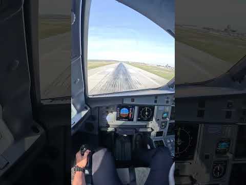 Airbus landing cockpit view #airbus #aviation #cockpit #landing #a320 #butter rate this landing 0-10