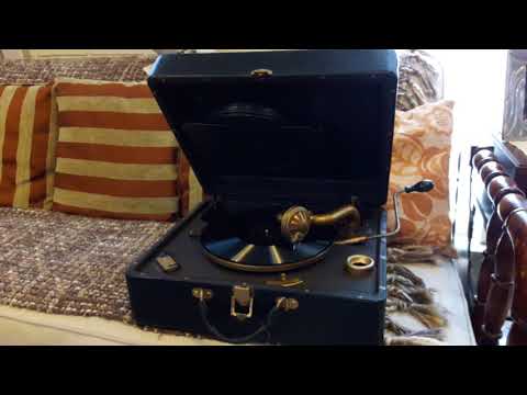 Sincerely I Do - Charly Fry And His Million Dollar Pier Orchestra 1929