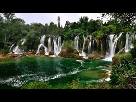 Kamil Polner - Ocean Waterfall