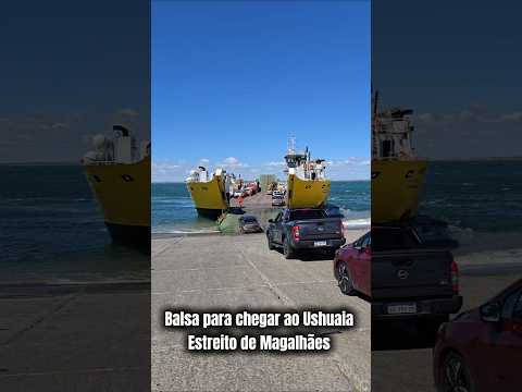 Balsa que cruza o Estreito de Magalhães conecta Punta Delgada a Bahía Azul, no Chile.#ushuaia #mg