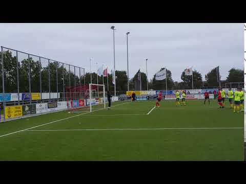 vrije trap Lennart Kok tegen FC Rijnland