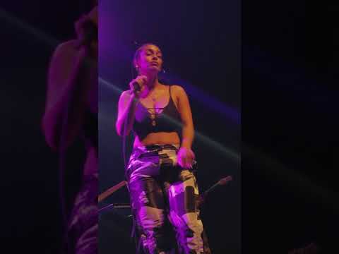 Drake Ft. Jorja Smith Live - Get It Together (Black Coffee)