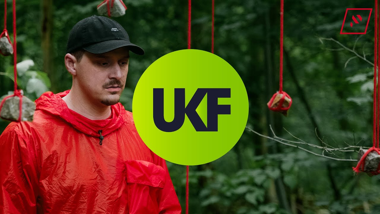 Tom Finster - Bad Thoughts