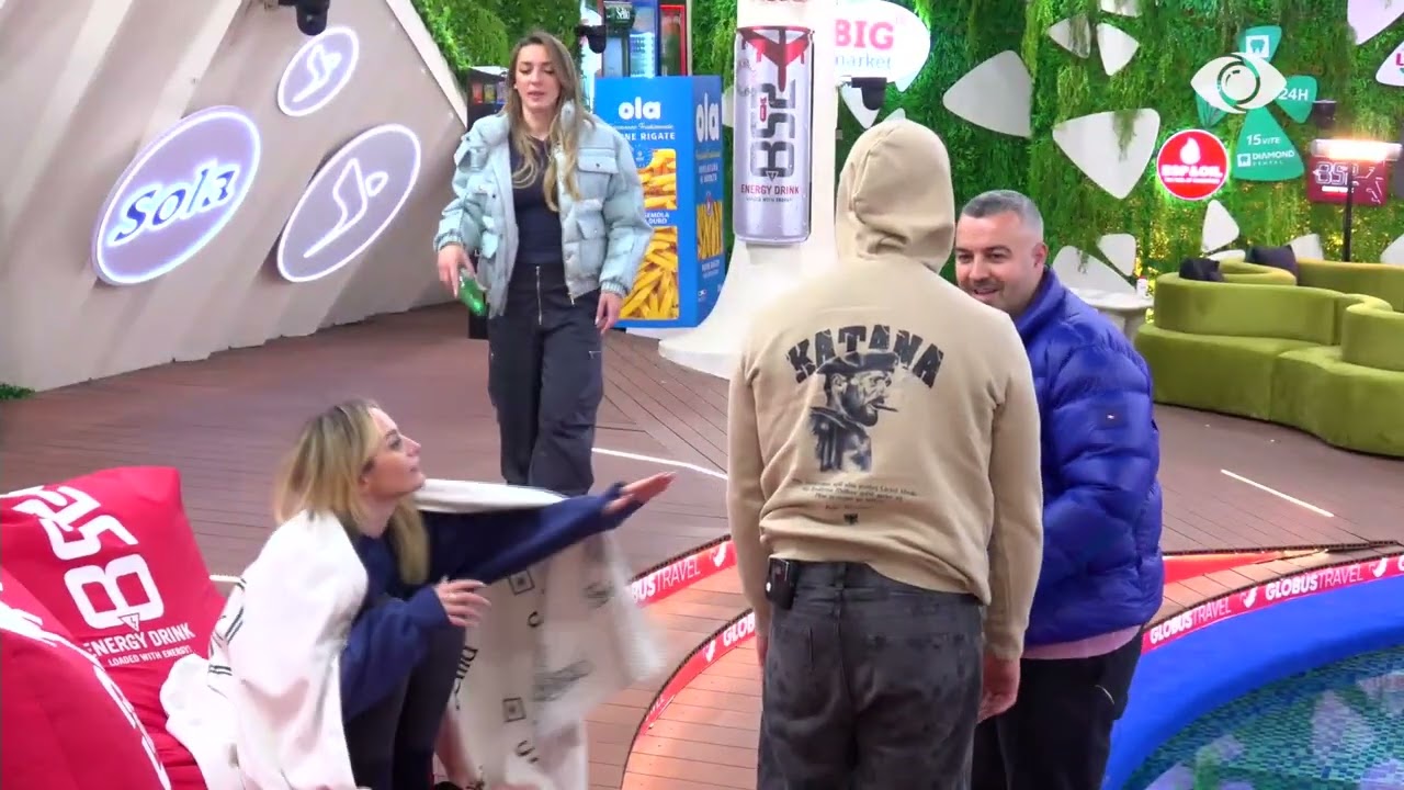 “Të zuri gjarpri?”/ Juela-Selin teksa Rogerti i flet banores