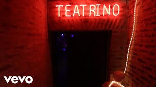 Bailar Bajo la Lluvia Music Video