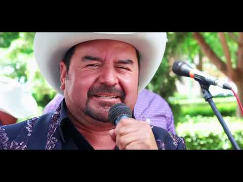 ANDO TOMANDO - VÍCTOR BANDA Y SU DINASTÍA NORTEÑA EN VIVO