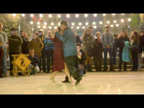 "Una Fija" Victor Cavieres & Ana Carvajal - Milonga Callejera