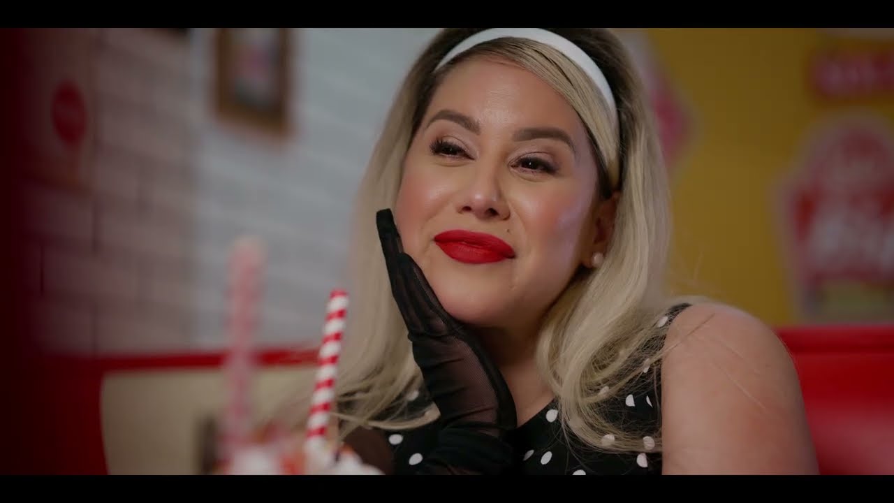 Cualquiera - Srta, Dayana (Version Salsa) Video Oficial