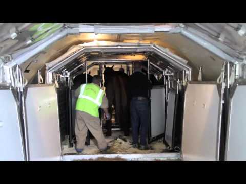 Commander Crowe ankommer Norge