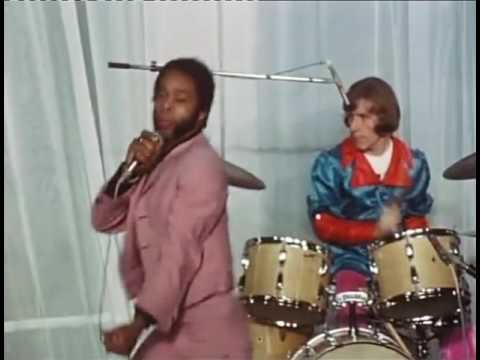 THE EQUALS "Baby Come Back" live Olympia Theatre, Paris. December 1968