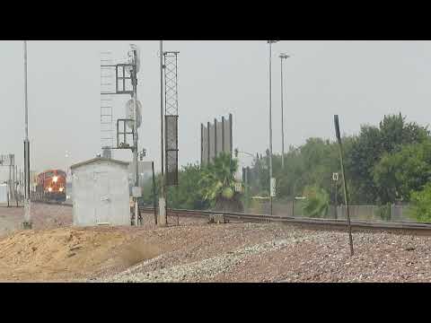 BNSF Z train Flying past Figarden siding