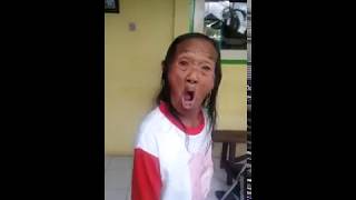 Download lagu nenek ini bikin ketawa & lucu mp3