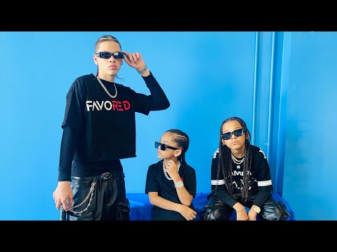 Jasperboyz performingggg liveee!!! #shorts #dance #performing #music  #LiveMusic #SchoolPerformance