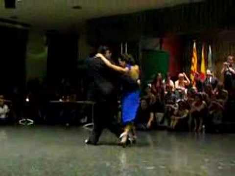  Jorge Pahl  and  Luna Palacios  are  dancing  to  the  milonga  "  Ella Es Asi  "