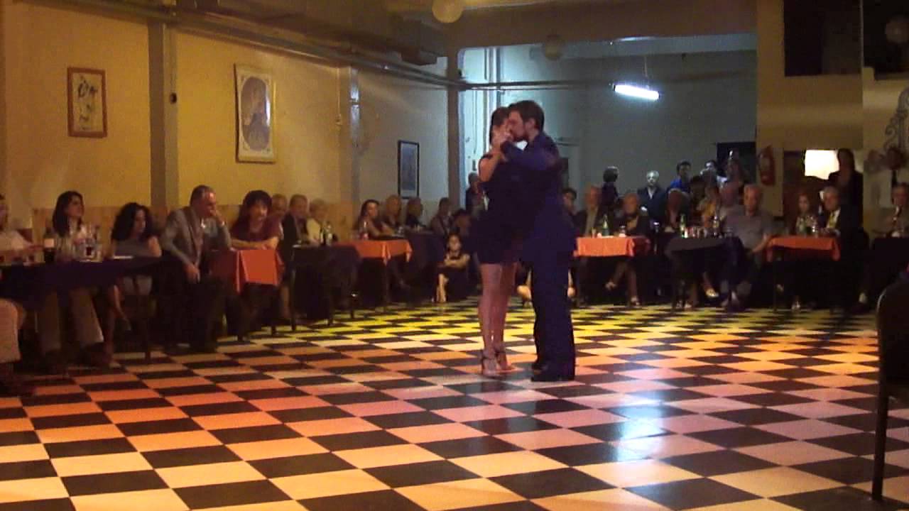 Sin Rumbo, bailan Ernesto Candal y Mariana Norando 1/3