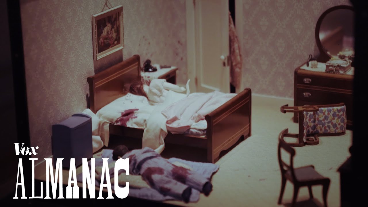 現実の殺人現場を恐ろしいほど克明に再現した「死のドールハウス