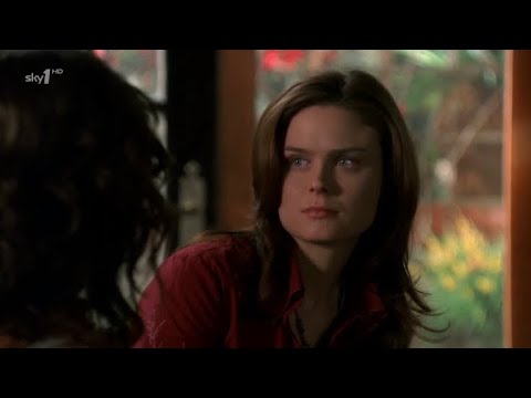 Bones 1x17 - “nothing in this universe happens just once, Angela"