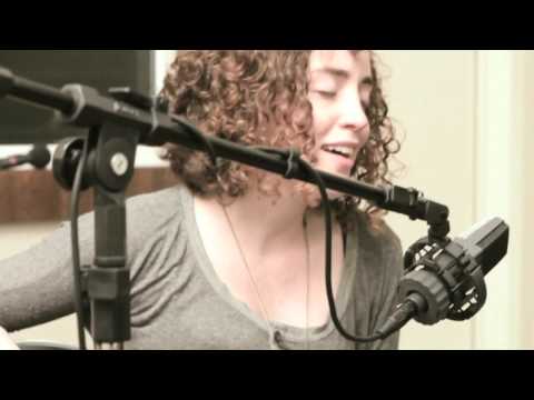 Café a Dois - Ana Larousse