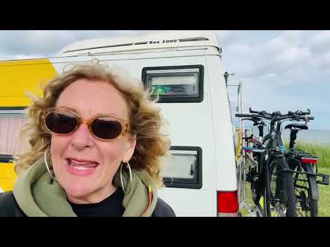 WILLKOMEN auf meinem Podcast Kanal "INS BLAUE"