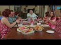 Amptelike Voorskou | Kersfees by Molly en Wors | kykNET